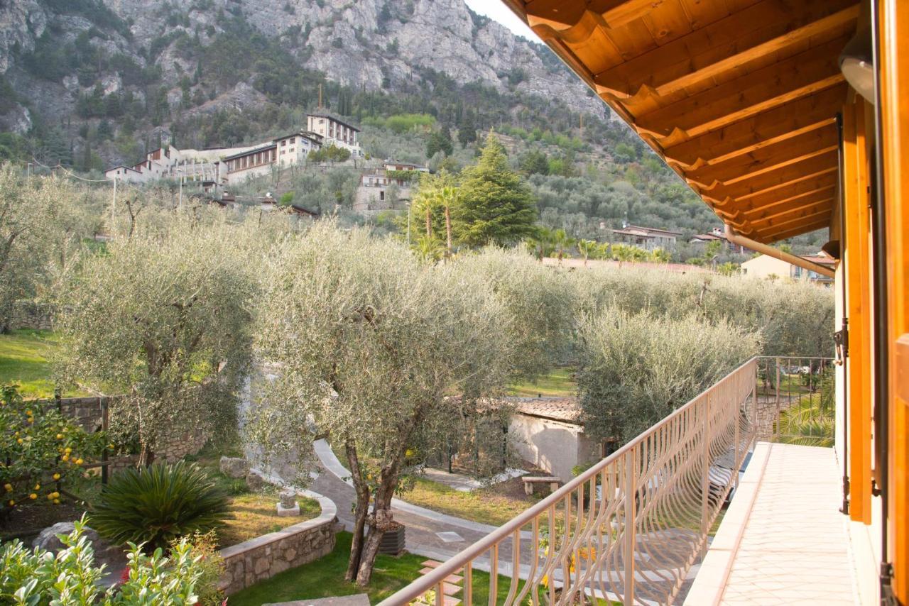 Guesthouse "Villa Tamas" Limone sul Garda Exterior foto